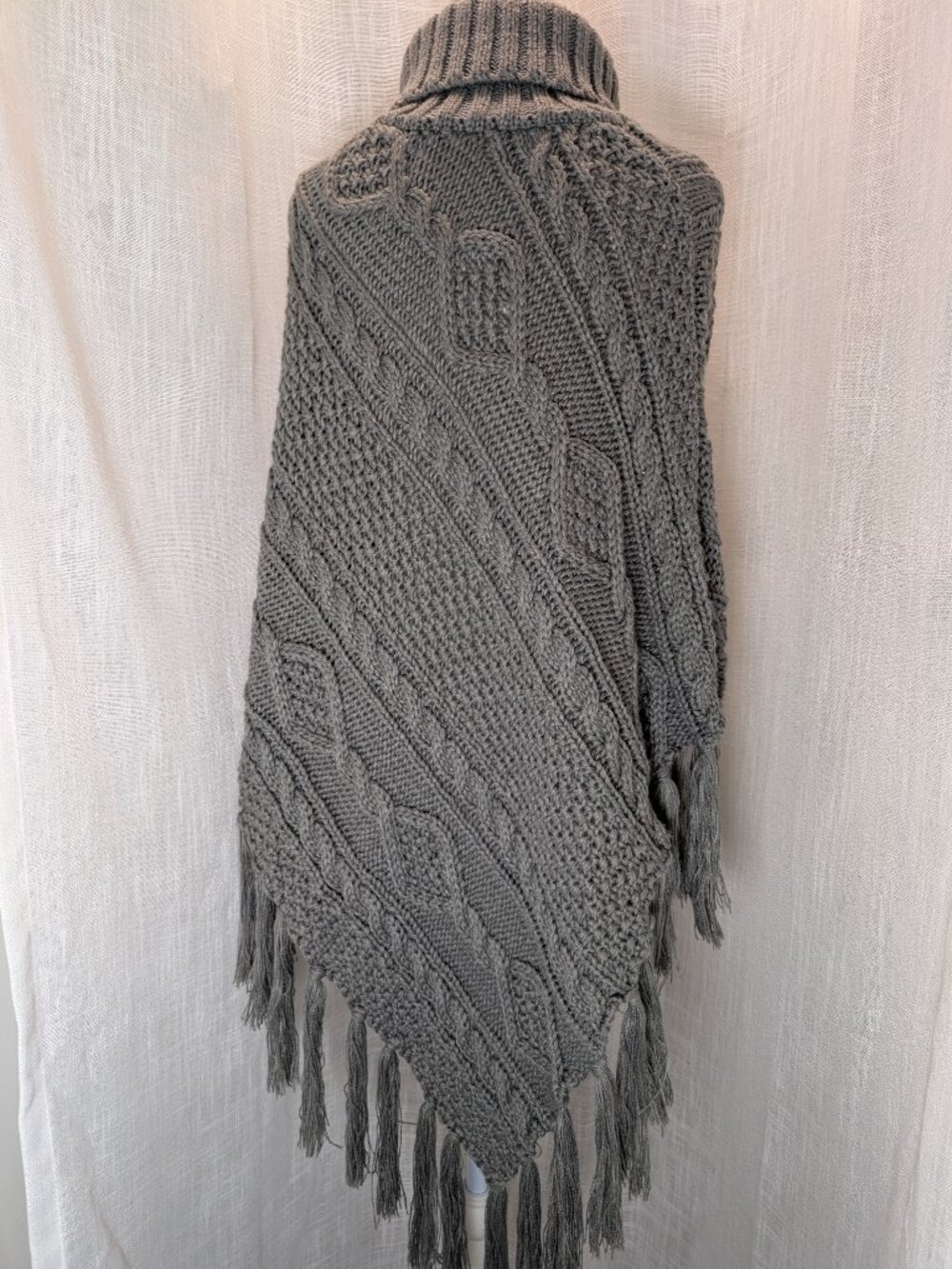 2 Chic Cable Knit Fringe Poncho Turtleneck Sweater Boho Gray One Size - Picture 3 of 5